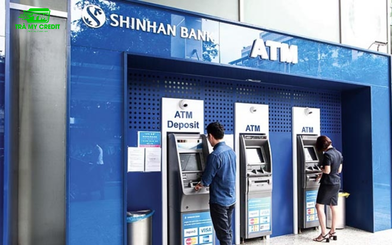 Rút tiền cây ATM