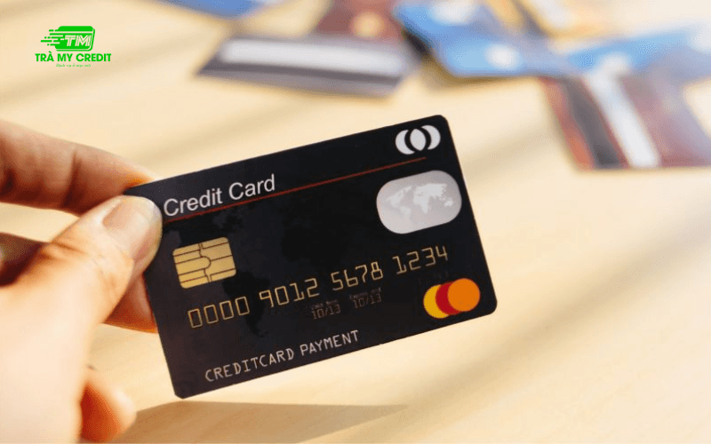 Rút tiền thẻ tín dụng có bị nợ xấu không?