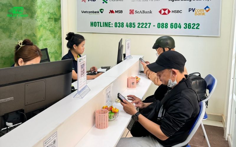 Trà My Credit hướng dẫn khách hàng rút tiền thẻ tín dụng Bình Thạnh