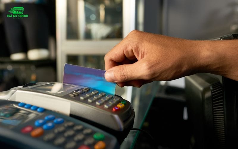 Rút tiền và đáo hạn thẻ tín dụng Bình Lợi Trung
