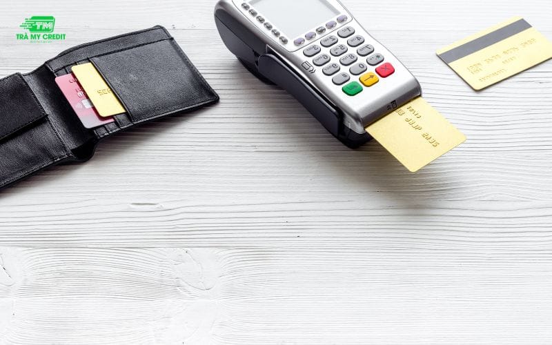 Rút tiền và đáo hạn thẻ tín dụng Bình Lợi Trung