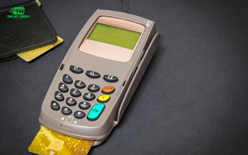 rút tiền và đáo hạn thẻ tín dụng Bình Quới 