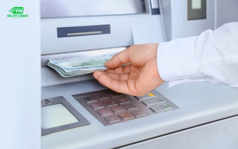 rút tiền và đáo hạn thẻ tín dụng quận tân bình