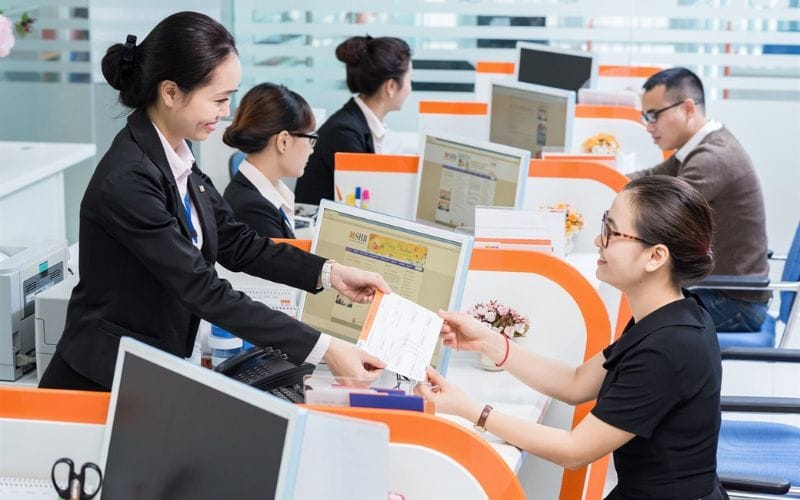 rút tiền và đáo hạn thẻ tín dụng Tân Phú